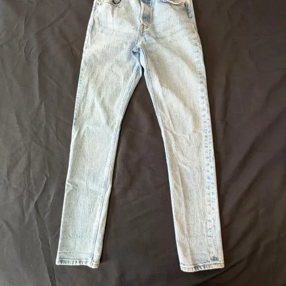LEVI's 501S (SKINNY); Button Fly; W27 x L32; Exc. Pre-Owned Condition! - Picture 4 of 13